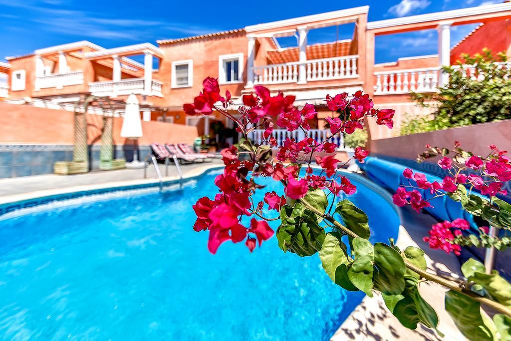 Villa In Los Cristianos Los Cristianos  Exterior photo